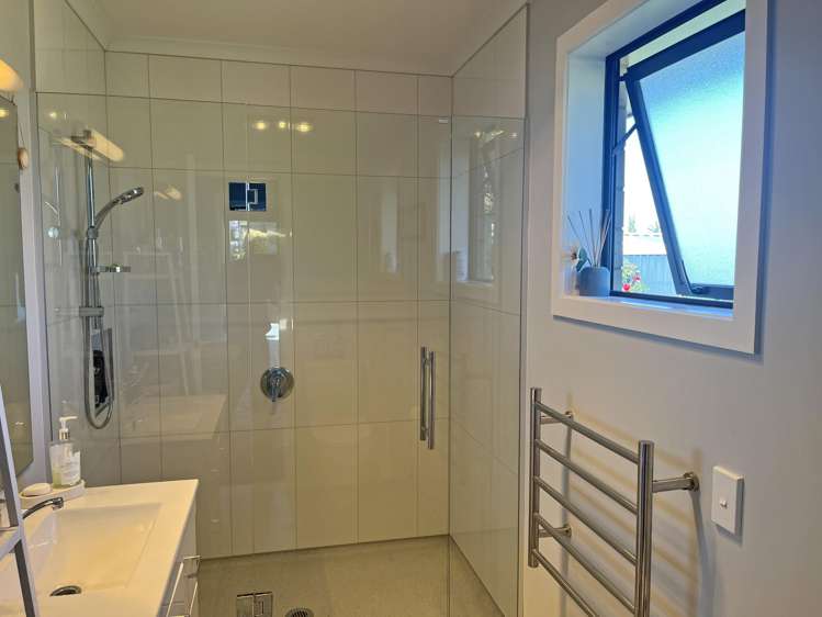 15 Dove Place Holmes Hill_10