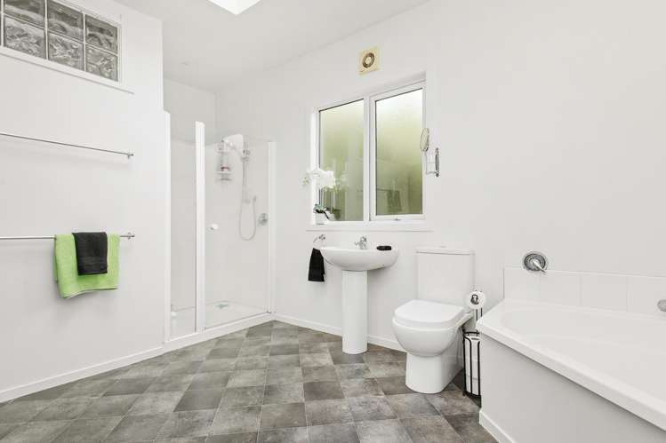 97 Tawhai Street Stokes Valley_13