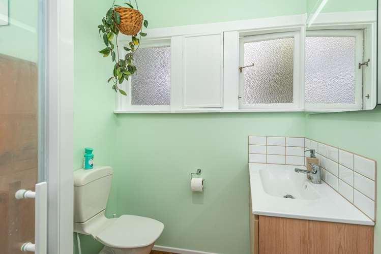 42 Windermere Road Papanui_11