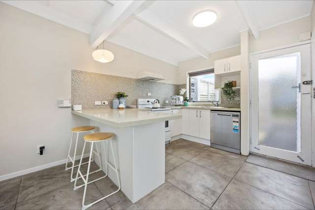 2/10 Robert Street Ellerslie_3