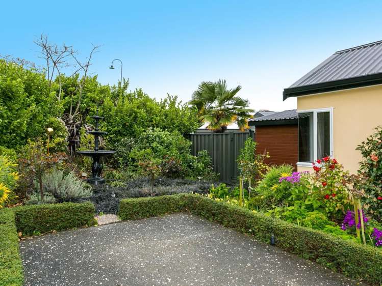 111 Kent Terrace Taradale_18