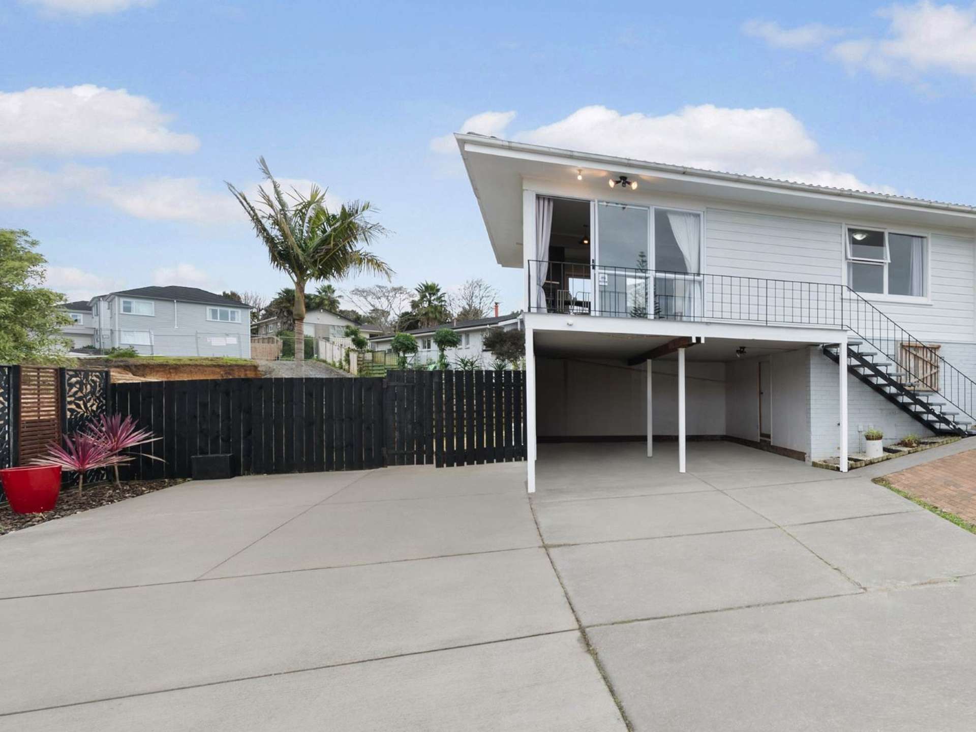 2/10 Mander Place Bucklands Beach_0