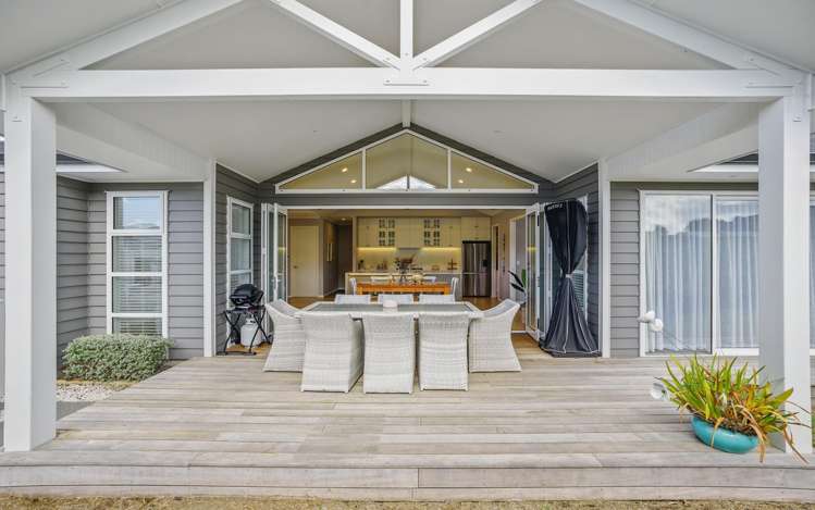 8 Waitemata Drive One Tree Point_10