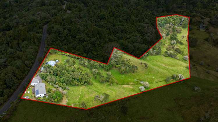 211 Whitehills Road Waitoki_1