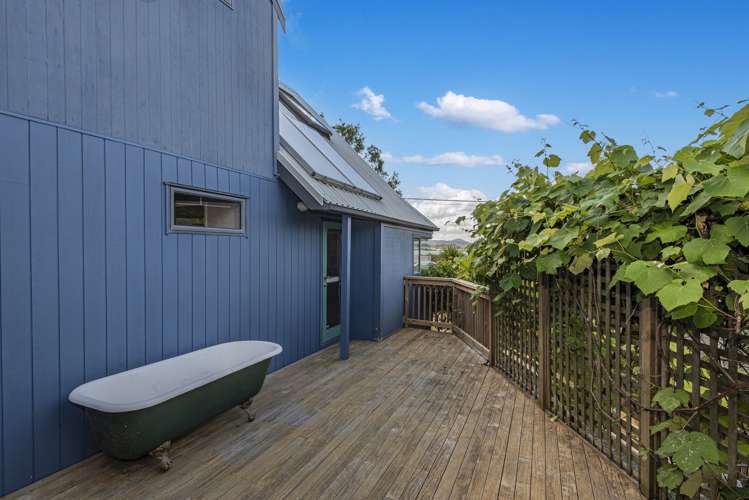 300 Beach Road Onerahi_20