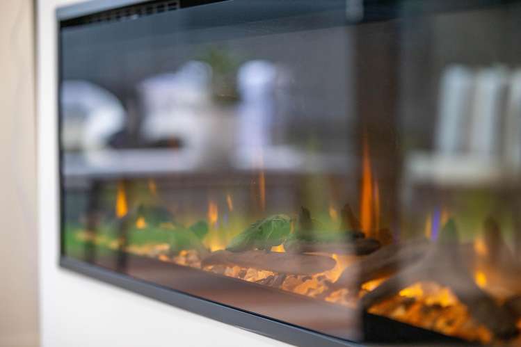 2/1876 River Road Flagstaff_10