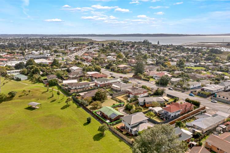 246 Te Atatu Road Te Atatu South_21