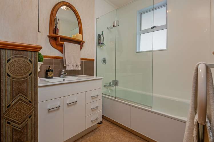 99 Ruamahanga Crescent Terrace End_12