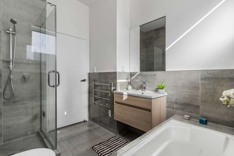 2 Te Aparangi Road Papakura_15