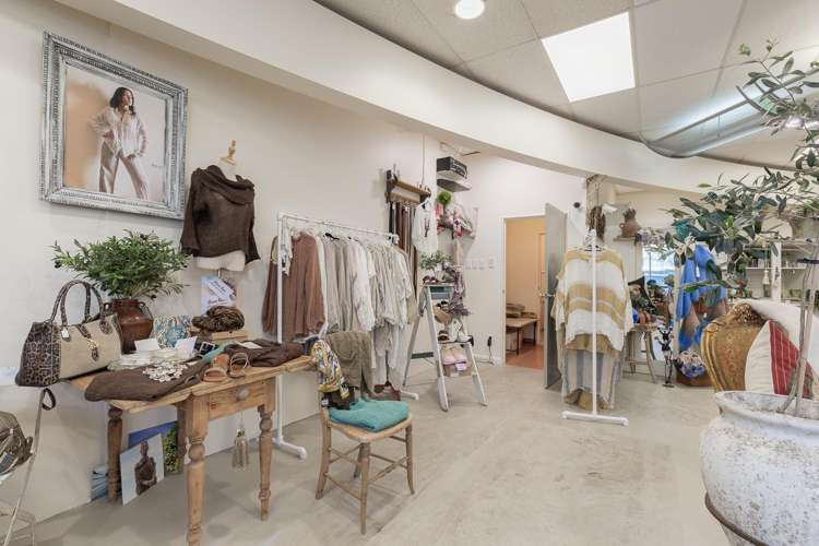 2/2-8 Queen Street Blenheim_8