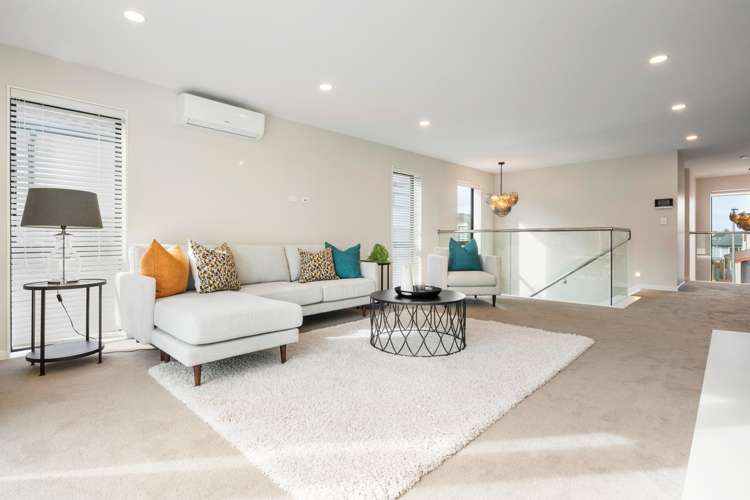 8 Thomas Rielly Avenue Hobsonville_16