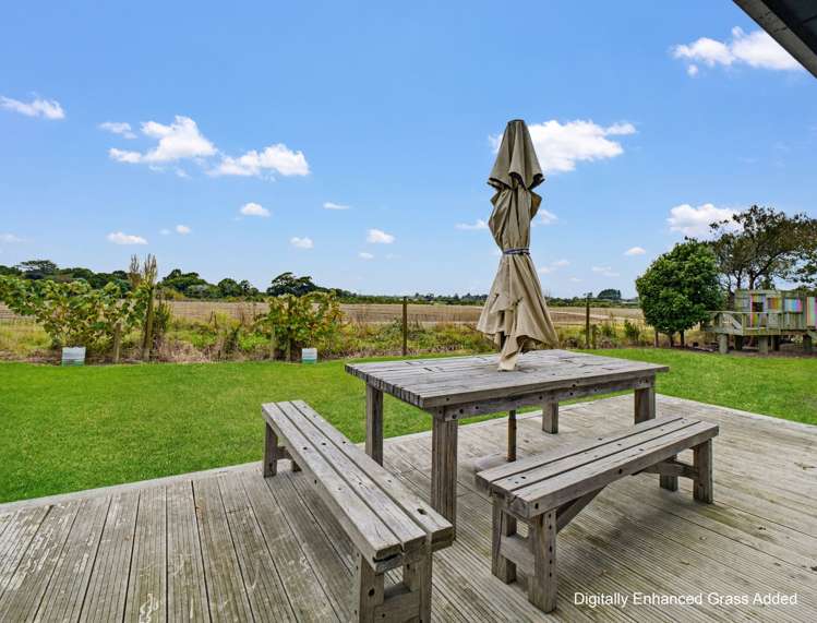 54 Kuku Beach Road Levin_14
