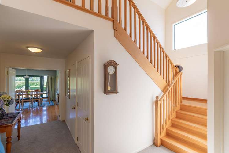 132 Round Hill Road Loburn_13