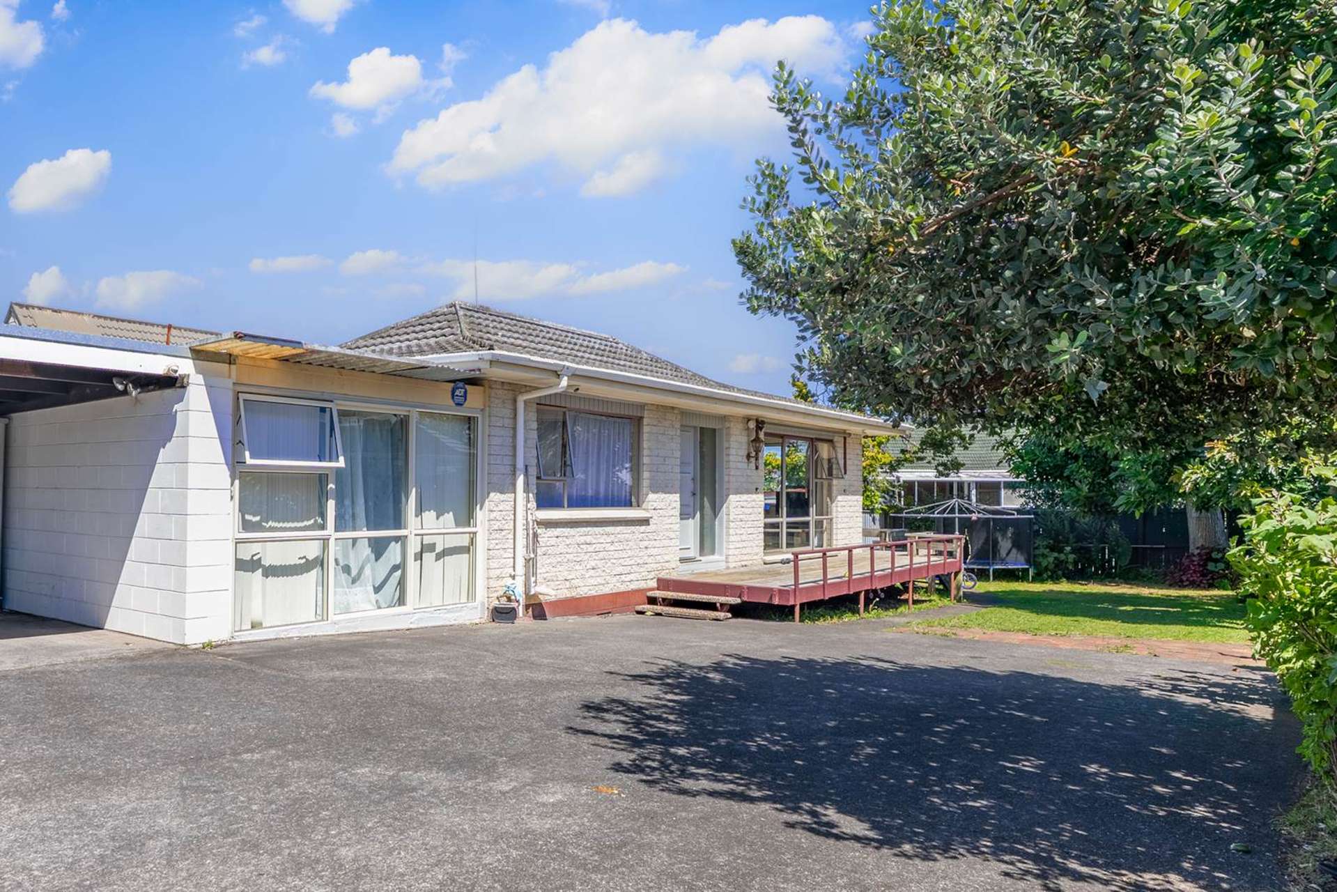 2/26 Haughey Avenue Three Kings_0