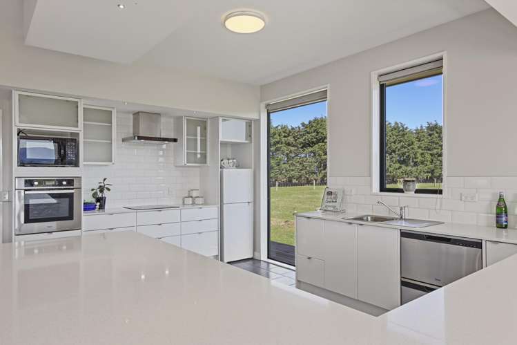 102 Glews Road Cust_6