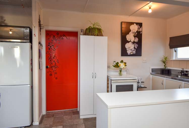 242a High Street South Carterton_6