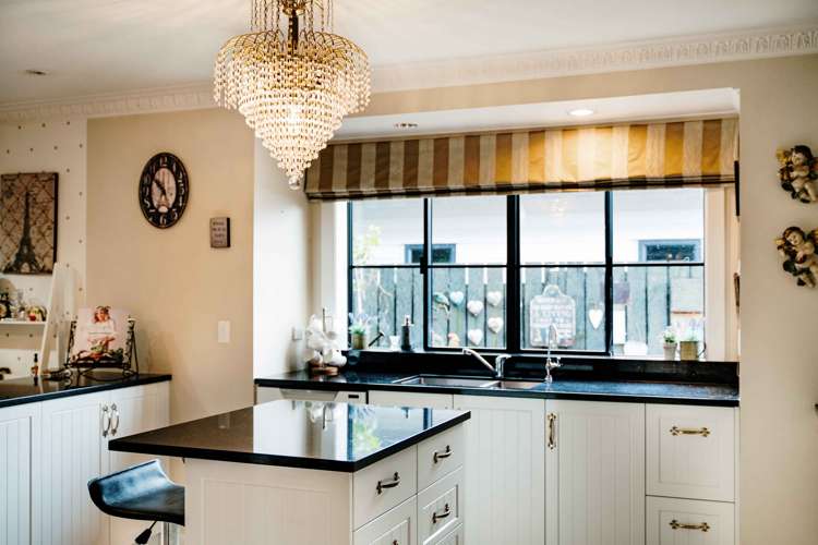 16 Len Garlick Place Pahurehure_6