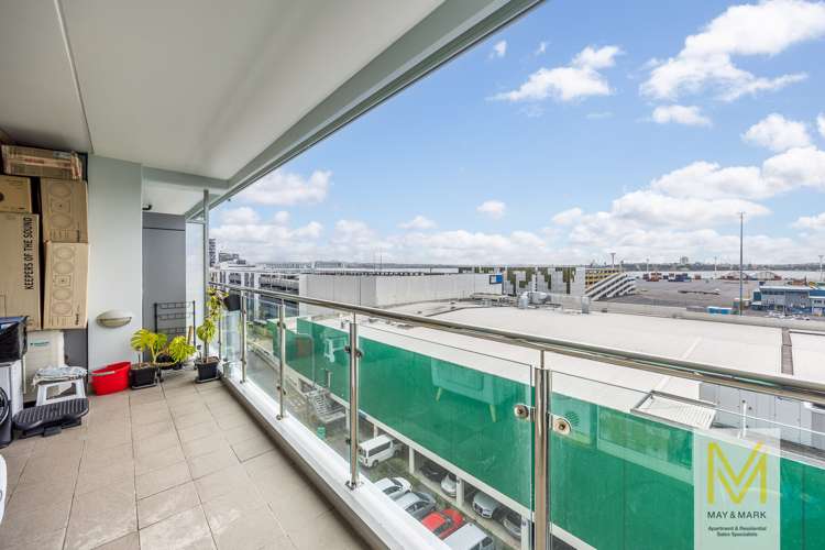 704/30 Beach Road Auckland Central_5