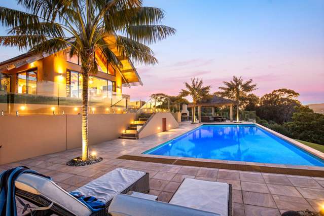 Luxury Coastal Living!