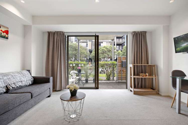 G05/4 Bluegrey Avenue_0