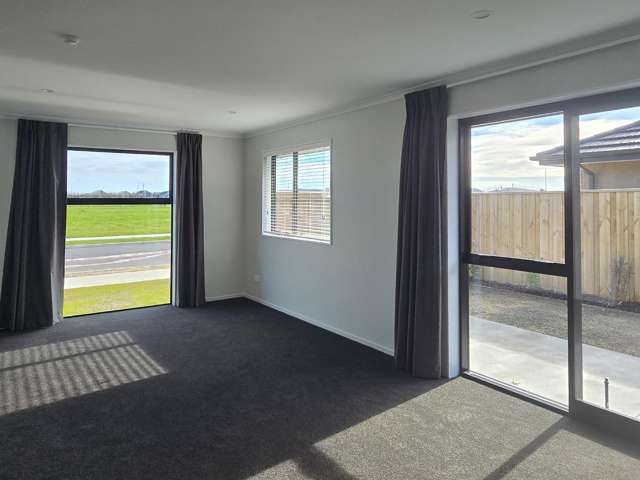 10 Hope Drive Lincoln_3