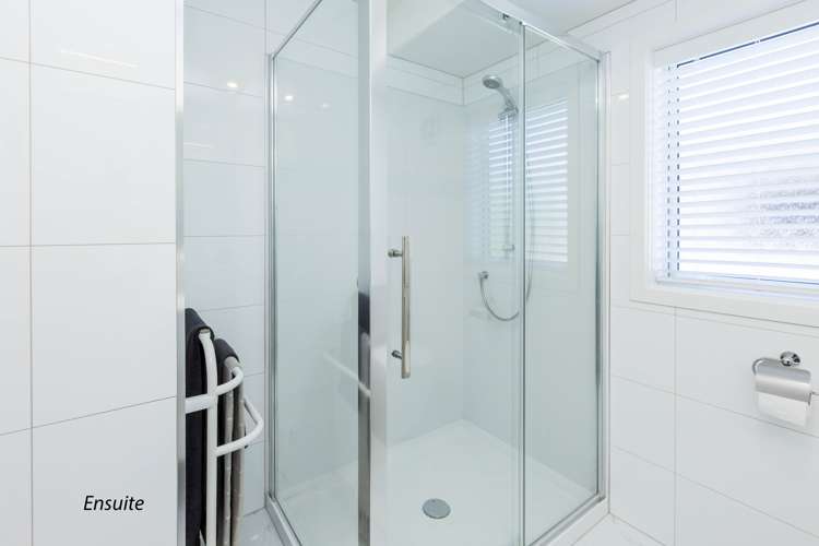 16 Comeskey Grove Elderslea_17