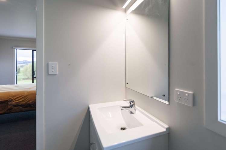 305 Waitetuna Valley Road Raglan_13