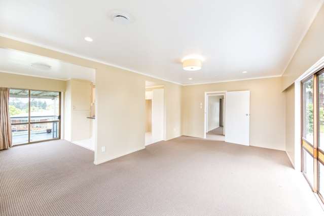 69 Holmes Road Manurewa_3