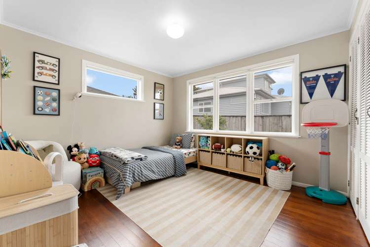 3 Crompton Road Massey_13