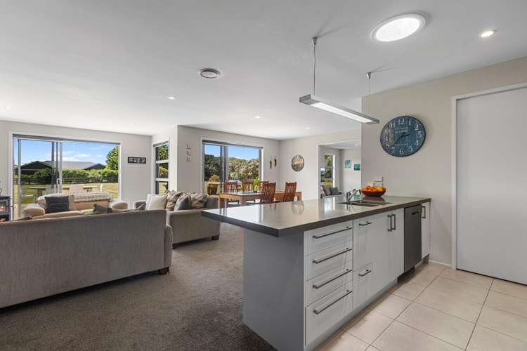 29 Royal Ascot Drive Papamoa_13