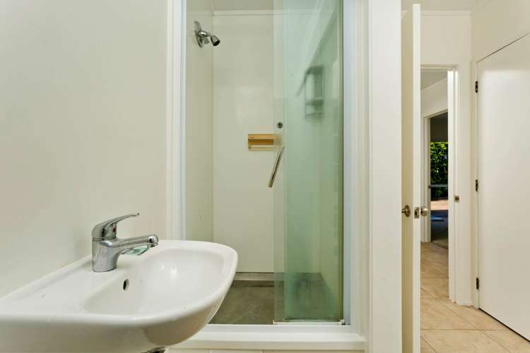 2/7 Campbell Road Takapuna_15