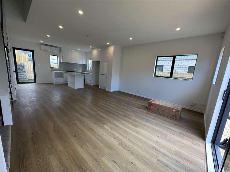 40b Crestview Rise Papakura_1