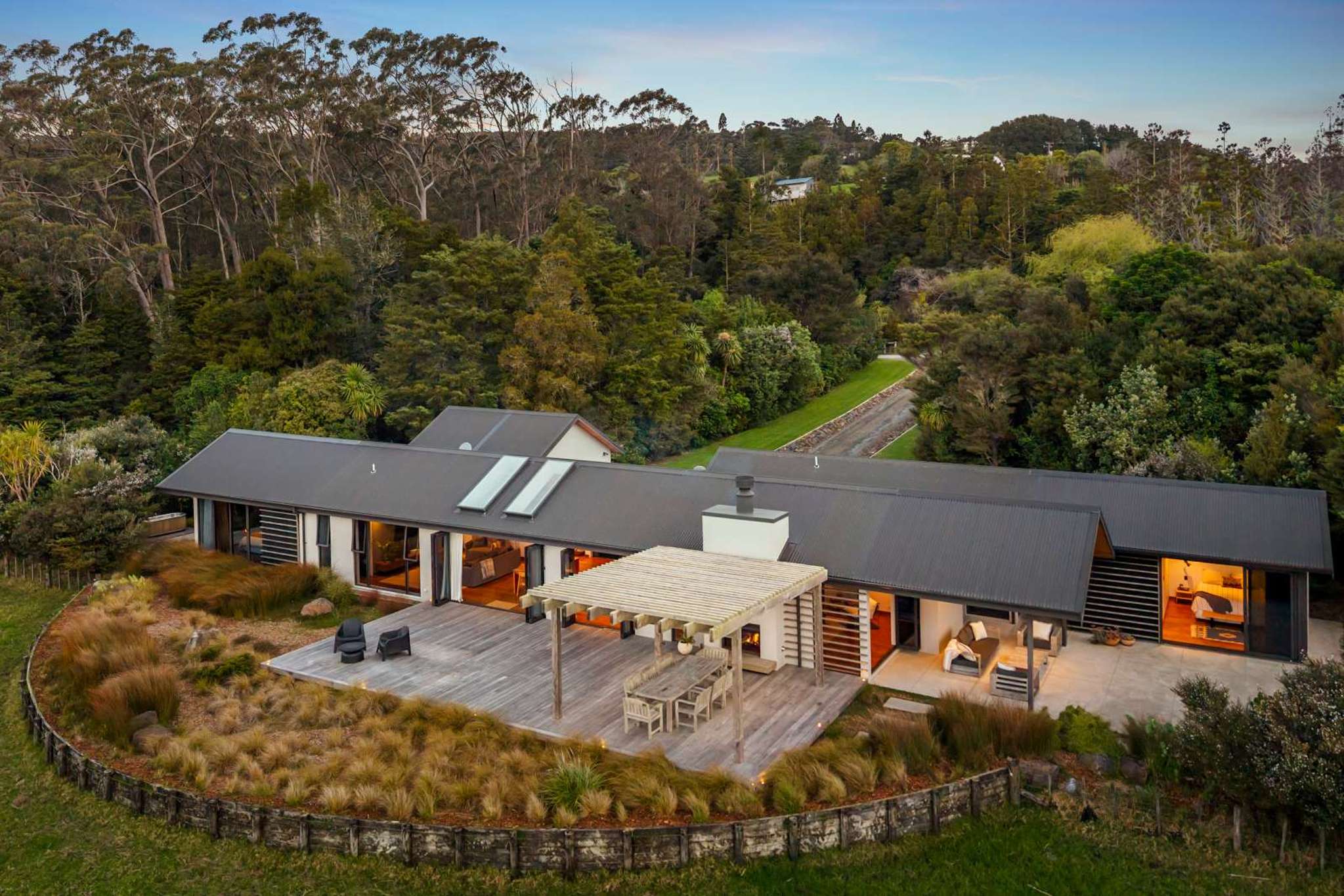 Mangawhai retreat blends nature, design and family life