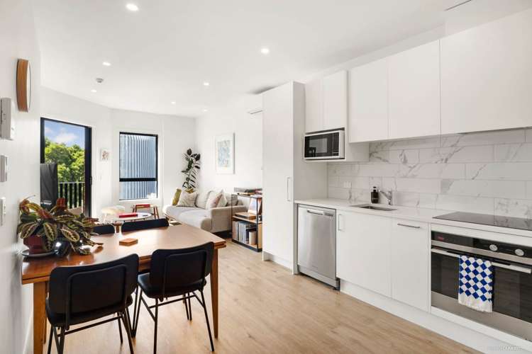 206/1C Oakley Avenue_1