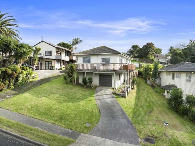 Papatoetoe, Elevated Views - Asking Price $879k