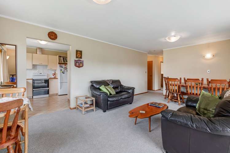 5 Pengelly Place Parakai_9