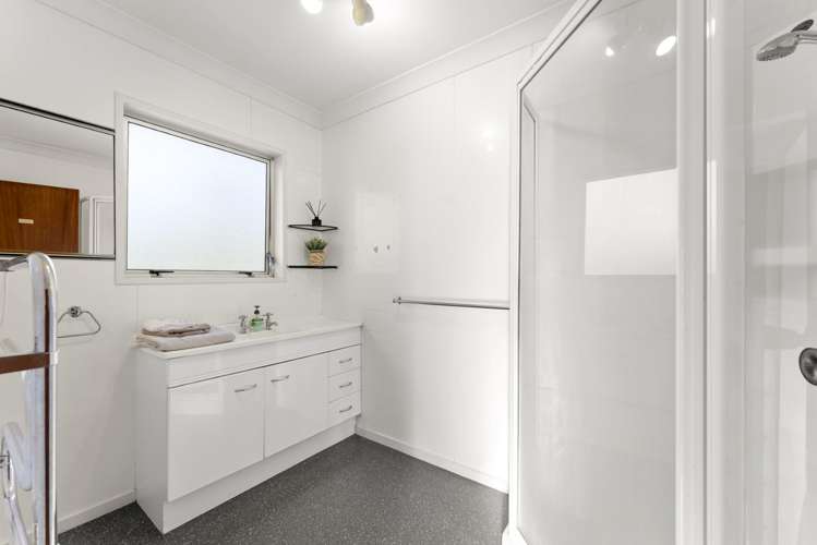 1 Forrester Drive Welcome Bay_13