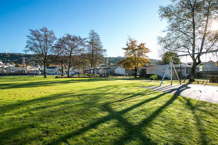 26 Hazel Avenue Caversham_9