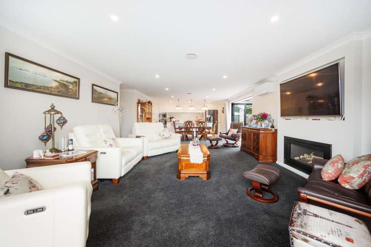 16 Serenity Crescent Kelvin Grove_9