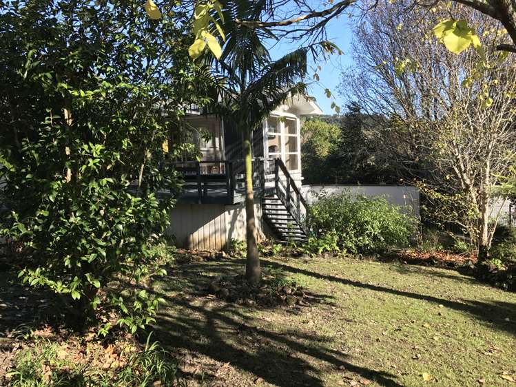 1 Konini Road Titirangi_10