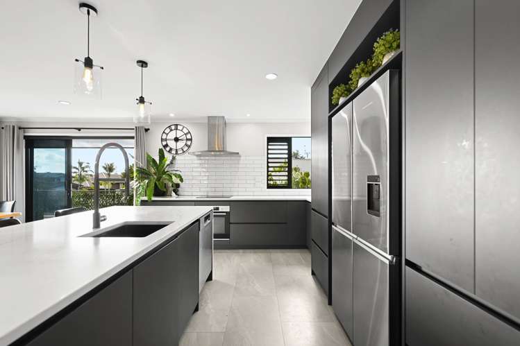 9 Bishopsworth Way Huntington_16