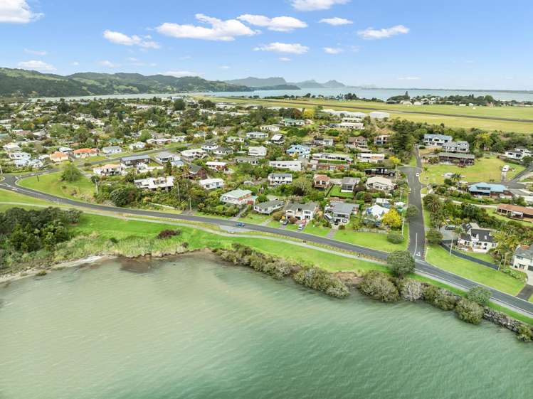 10 Johnson Street Onerahi_24