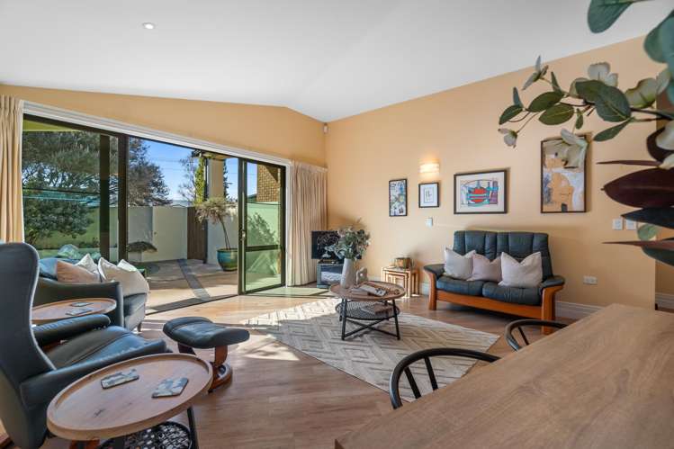 137 Grey Street Hamilton East_12