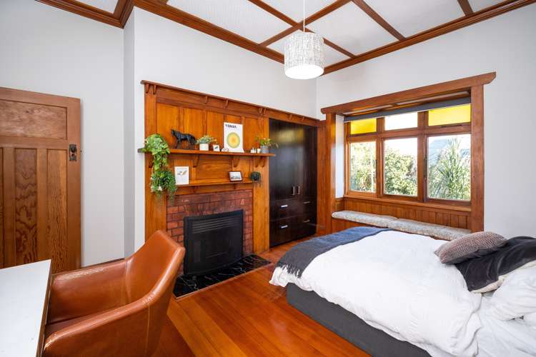 11 Lawrence Road Hospital Hill_16