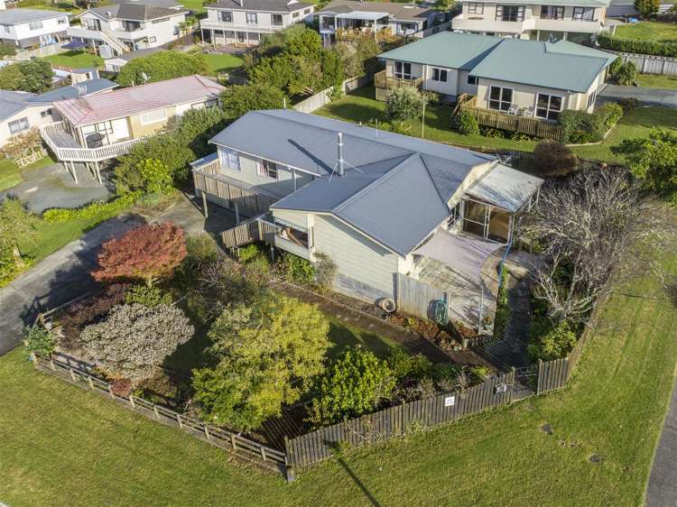 1 Hinemoa Place Snells Beach_25