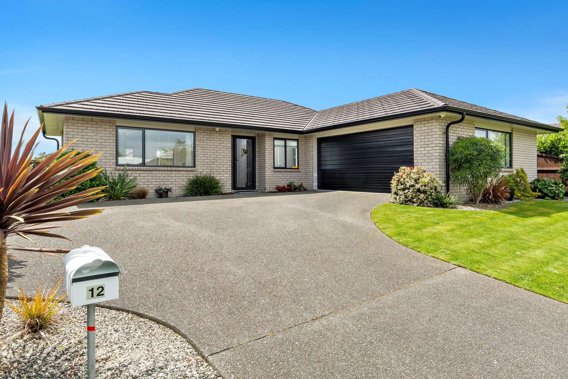 12 Mortlake Heights Pyes Pa_0