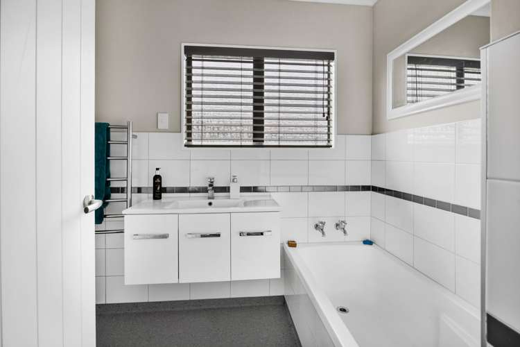 4 Naumai Place Spotswood_12