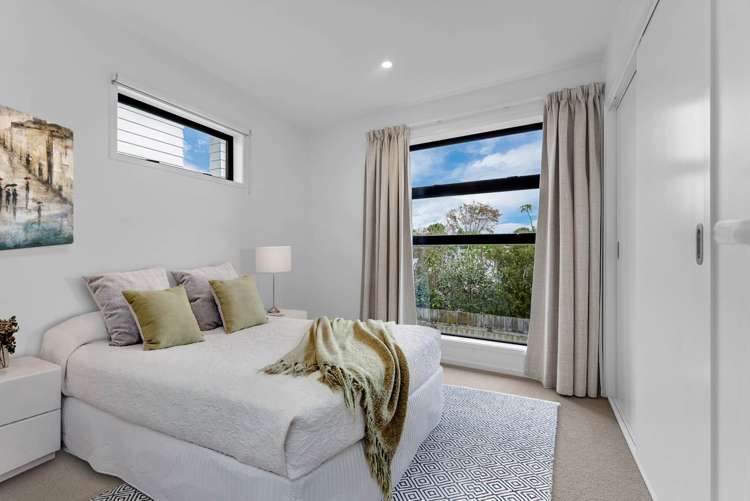 24 Rauemi Way Te Atatu South_7