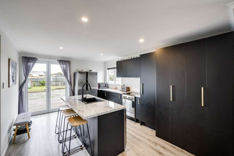 60 Alexander Avenue Onekawa_2