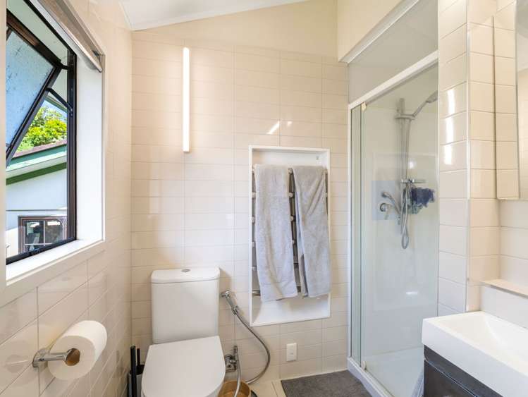 1 Acton Place Saint Johns Hill_23